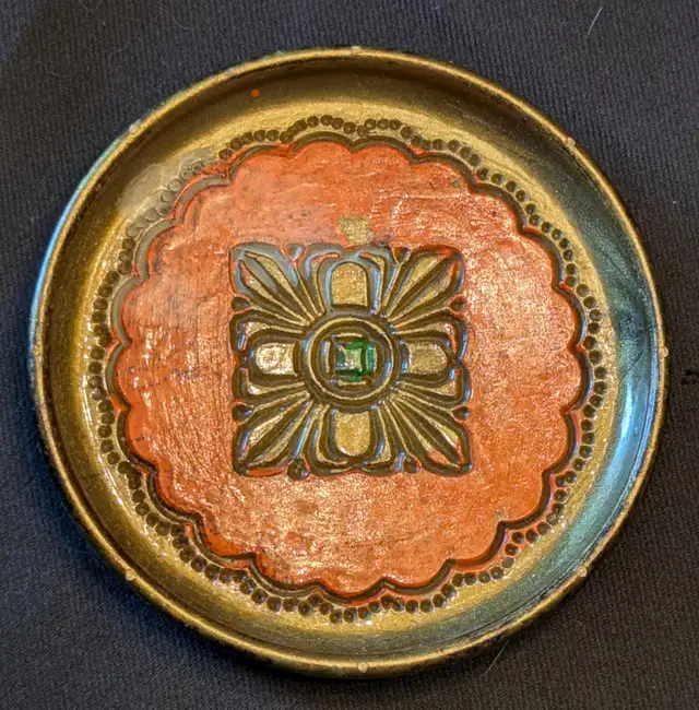 Set of 6 Stylish 1940s Italian Florentine Gilt Wooden Coasters! in Arts & Collectibles in London - Image 8