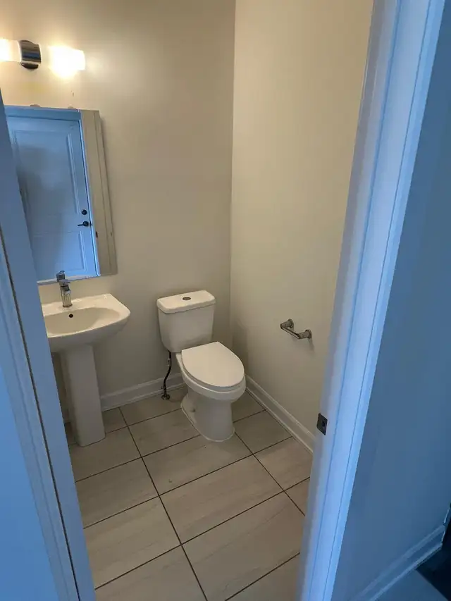Room Available  in Sharing in Room Rentals & Roommates in Cambridge - Image 4