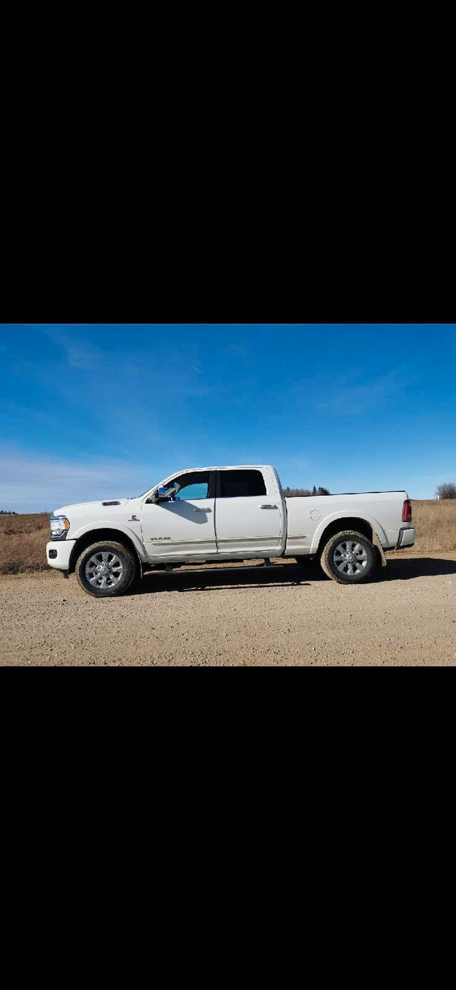 2021 ram 3500 in Cars & Trucks in Edmonton - Image 2