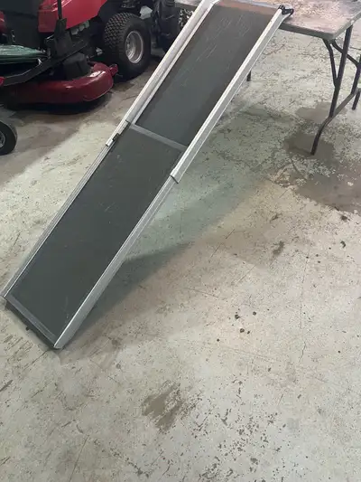 6ft x 16” Extended 39”x 16”when folded dog passed no use for it $80 Pembroke