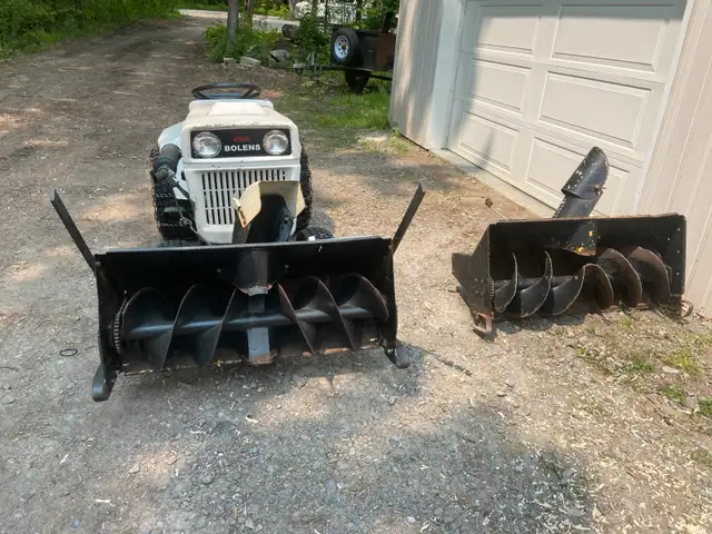 Bolens lawn tractor in Lawnmowers & Leaf Blowers in Trenton - Image 6