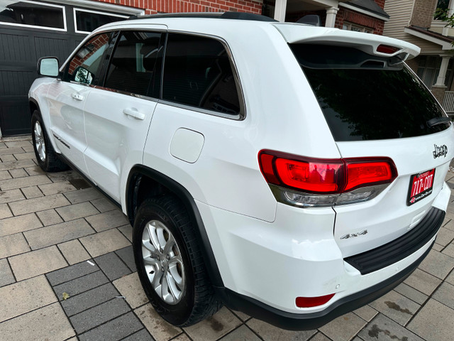 2011 Jeep Grand Cherokee Laredo – Minor issue, full transparency in Cars & Trucks in Ottawa - Image 3