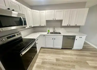 3 bedrooms 1.5 bathrooms townhouses for rent! **************************************** Interested pa...