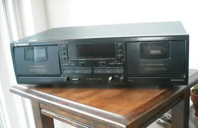 Pioneer Dual Cassette Deck - dubbing ST-W404W, View more