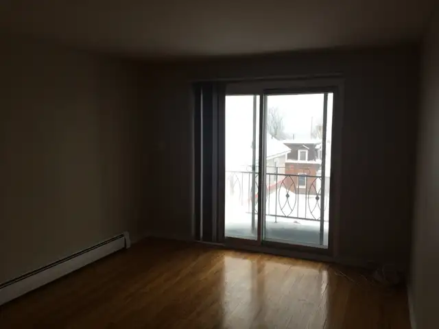 Two Bedroom apartment for people over 55 in Long Term Rentals in Pembroke - Image 12