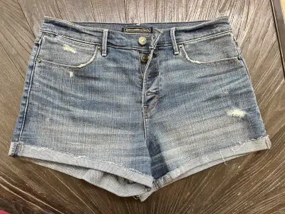 Abercrombie & Fitch Women’s Demin Shorts Size 28 $15