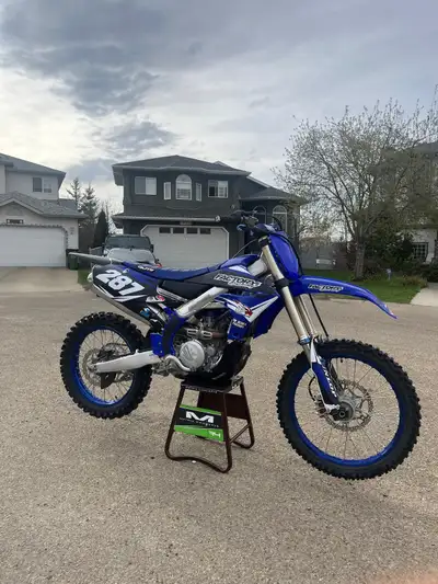 *Electric start, Recent leak down, and valve check (with paperwork)* 2022 Yamaha YZ 250f in good sha...