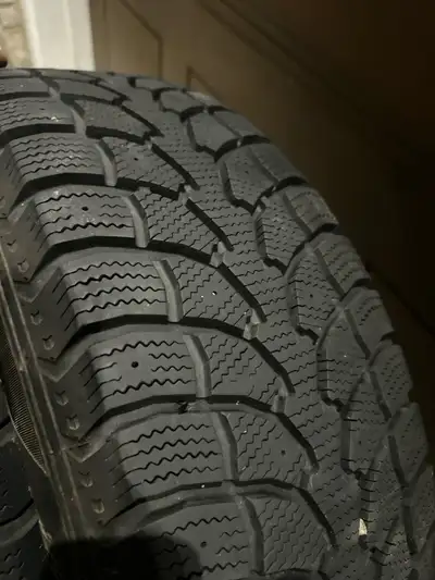 Winter Tires Set!! Like Brand New !! Winter Tires + Rims 245/60 R18 5x114.3 mm Lots of Thread!! 75%...