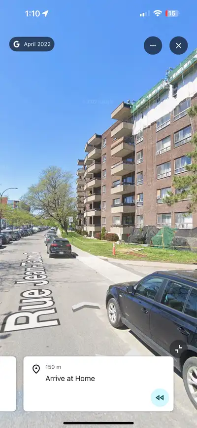 Private room with private bathroom – Downtown Montréal – Available January 1st, 2026 A private room...