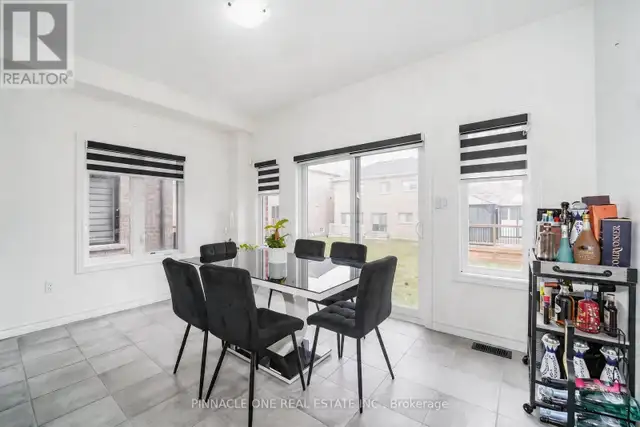 4 Bedroom House for rent in Long Term Rentals in Markham / York Region - Image 8