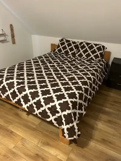 Queen size bed Fram, View more