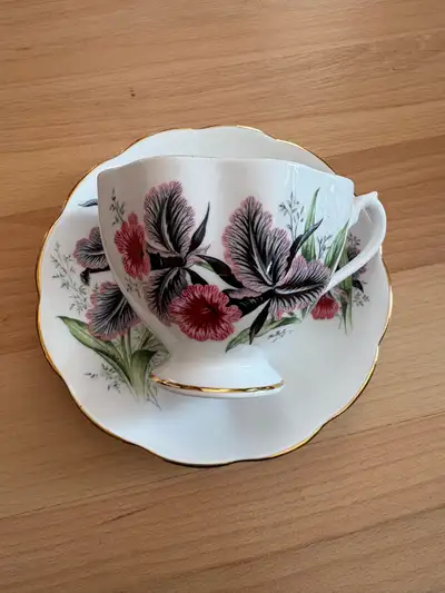 Vtg Queen Anne Bone China Mardi Gras Pink & Black Orchid Cup , View more