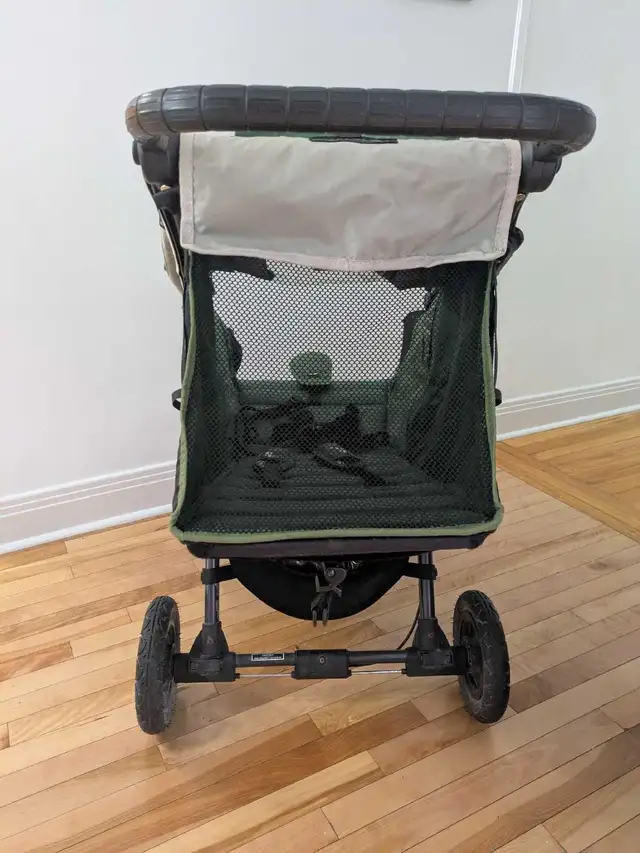 poussette Baby Jogger Stroller in Strollers, Carriers & Car Seats in City of Montréal - Image 4
