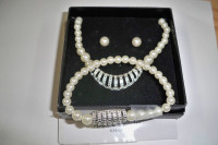 Brand New Avon 3 Pc Pearlesque Gift Set