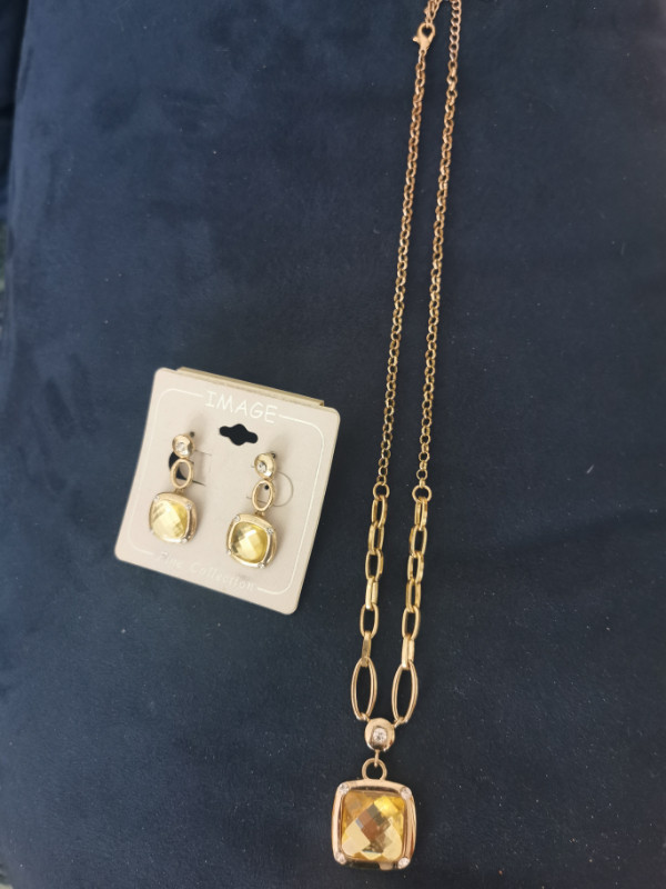 Image Fine Collection Necklace and Earrings Set in Jewellery & Watches in Regina - Image 2