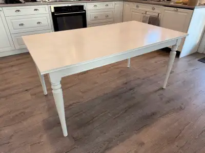 IKEA dinner table - like new, View more