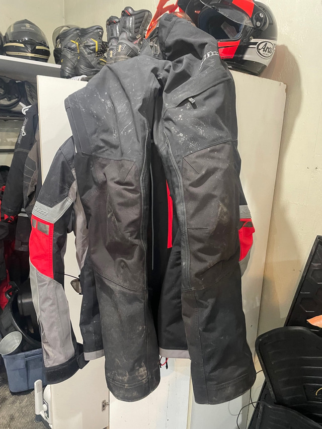 Klim Badlands xl jacket and 34 pants in Other in Whitehorse