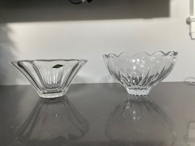 Vintage Crystal Bowls- beautiful holiday serve ware in Kitchen & Dining Wares in City of Toronto - Image 3