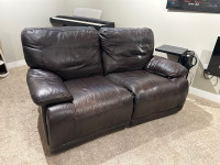 Reclining love seat and chair 