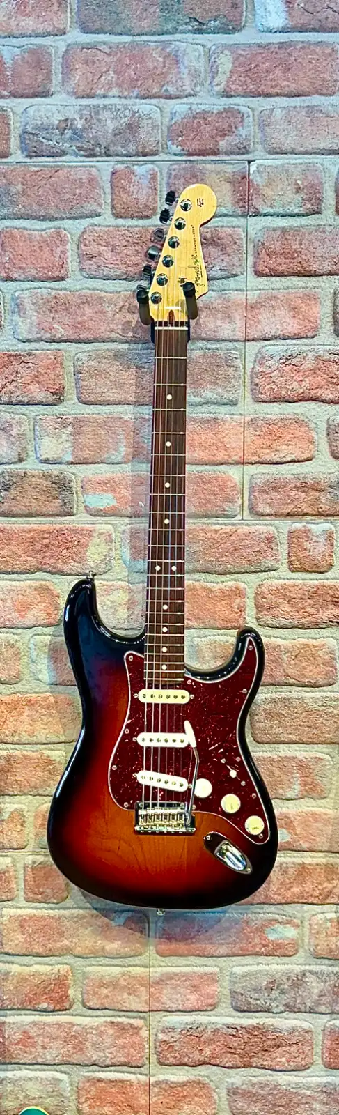 Fender American Pro Stratocaster 2018584654978862950401