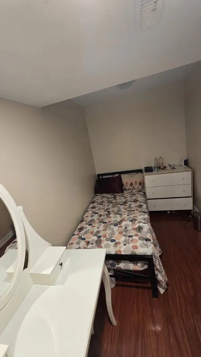basement apartment for rent  in Long Term Rentals in Oakville / Halton Region - Image 5
