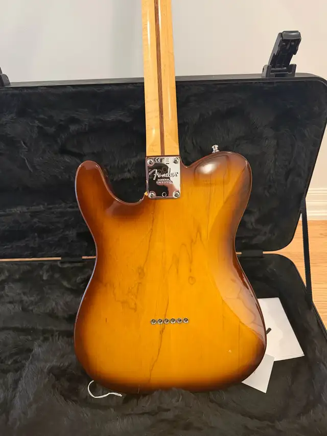 2016 Fender Limited Edition American Standard Telecaster in Guitars in Markham / York Region - Image 4