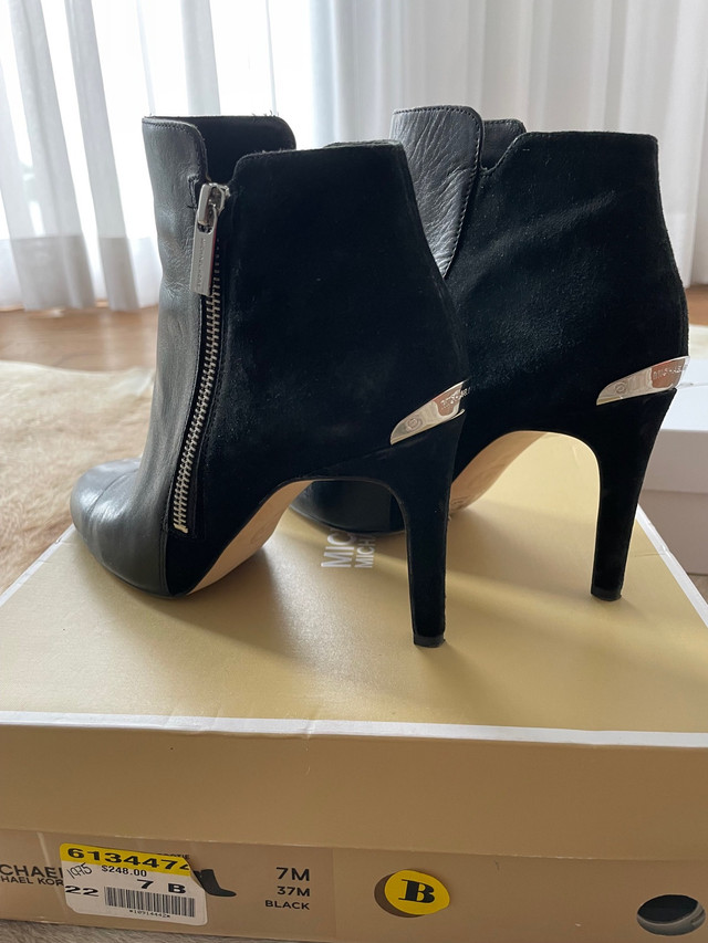 Michael Kors shoes souliers  dans Femmes - Chaussures  à Ville de Montréal - Image 2