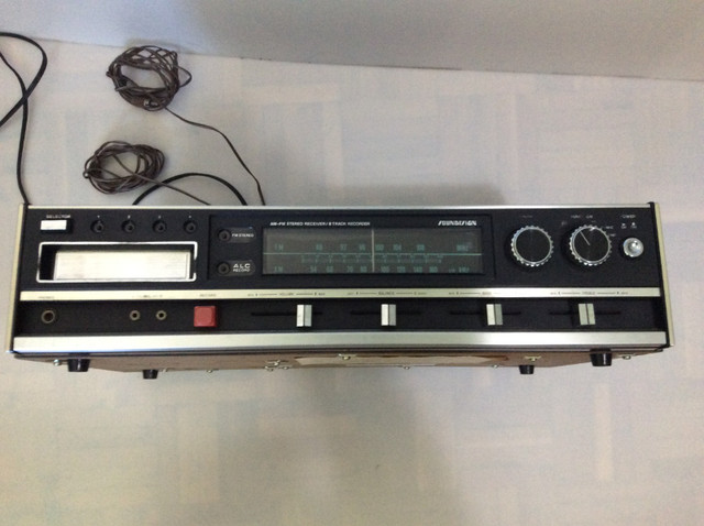 SounDesign Classic 4669 AM/FM Stereo 8 Track in Stereo Systems & Home Theatre in Mississauga / Peel Region - Image 2