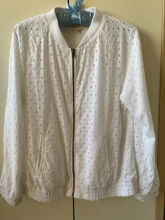 J Crew bomber style jacket-medium in Women's - Tops & Outerwear in City of Toronto - Image 2