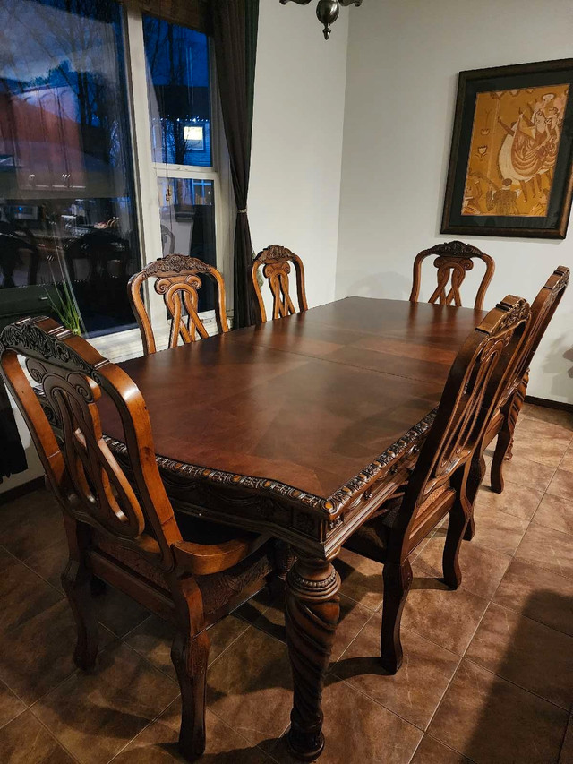 Dinning table Set in Dining Tables & Sets in Calgary