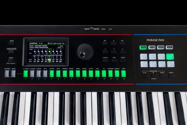 Roland Juno D8 synth Piano , 88 Key (2024 model), mint condition64313485899265121