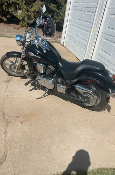 2008 Kawasaki 900 custom ready to rip! 50,000km on the bike It has custom Vance&Hines exhaust very l...