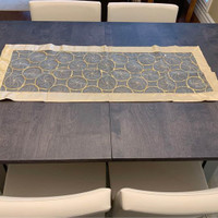 NEW Set of 7 Table Runners/Tablecloth with stylish gold accents