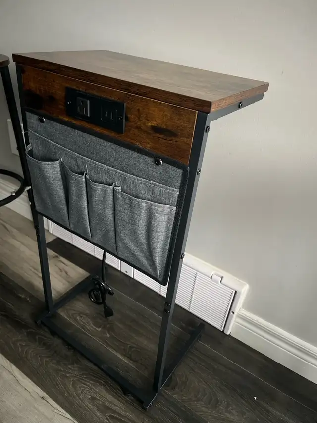 C Shaped End Table with Charging Station, C Side Table63735878131585122