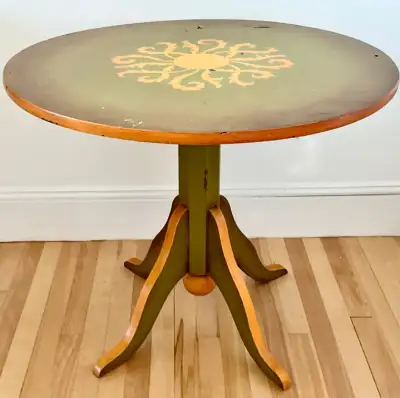 Antiquité Collection Très ancienne table en bois peint J, View more