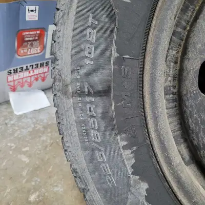 I have 4 winter tires in good condition. These fit a huge range of grand caravans.