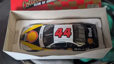 Selling a 1998 Action Racing Collectibles Club of America, Tony Stewart #44 Shell Pontiac. This is a...