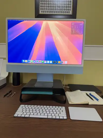 Apple iMac 24-Inch M1, View more