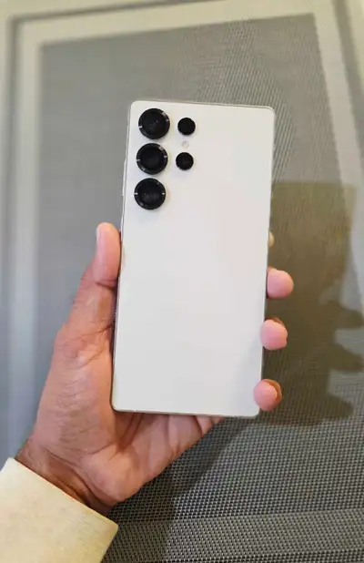 Samsung S25 ultra 256gb unlocked, View more