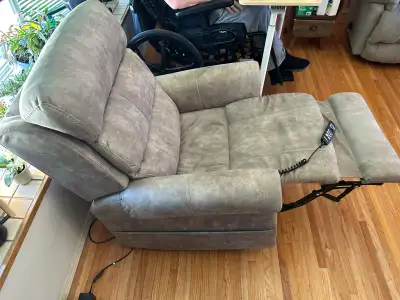 VivaLift! Power Recliner, View more