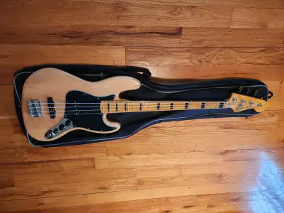 SUPERB Squier Jazz Bass Classic Vibe 70s W/Gigbag!FREE SHIPPING!, View more