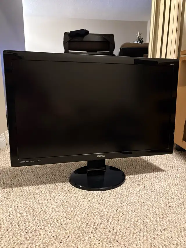 BenQ Computer Monitor in Desktop Computers in Edmonton - Image 2