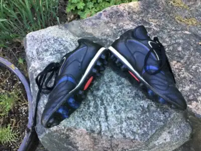 Spaulding soccer shoes, View more