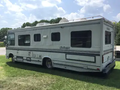 1991 Damon Corporation Challenger Runs great, has been weather sealed, and new inverter box, We are...