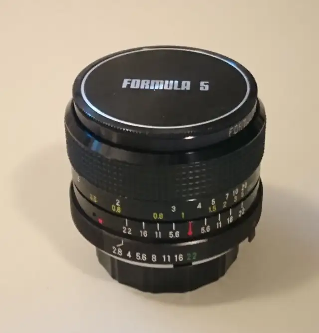 Vintage FORMULA 5 - MC - 28MM F2.8 Camera Focus Lens in Arts & Collectibles in Oshawa / Durham Region - Image 3