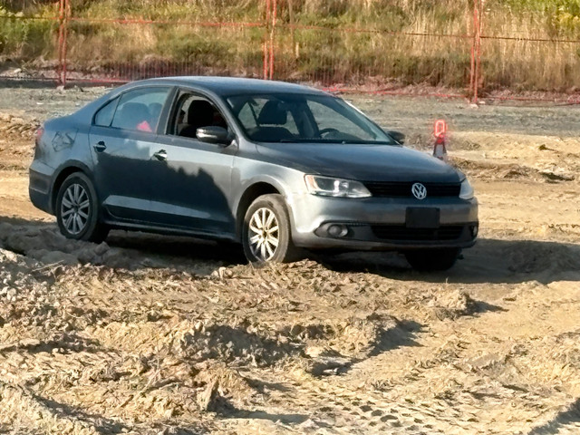 2013 standard Jetta 167km best offer in Cars & Trucks in Sudbury - Image 3