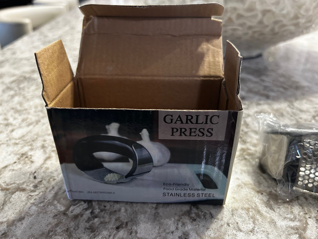 Garlic Press NEW IN BOX in Other in Windsor Region - Image 4