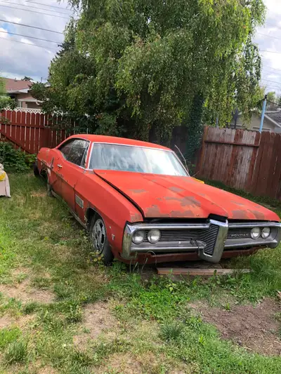 1969 Pontiac Parisienne 2+2 (2-door) Original V8 327 engine Original drivetrain 4-barrel Holley carb...