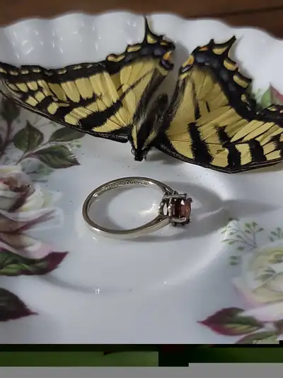 With January just around the corner, this Hessonite Garnet ring makes a perfect birthday gift. The s...