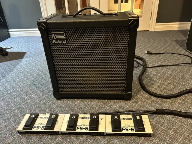 Amplificateur Roland 80x avec foot switch in Amps & Pedals in West Island - Image 2